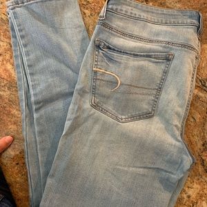 NEW AMERICAN EAGLE OUTFITTER JEANS😍